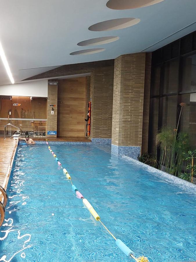 Toscano S Aparta Estudio Hospedaje Amoblado Torre 2 Equilibrium Bogota Buitenkant foto
